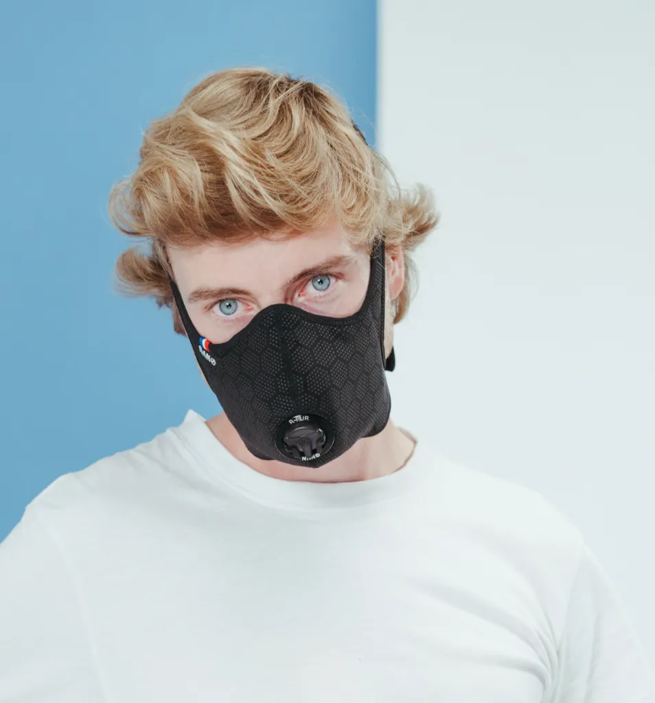 Nano Light Black 1_edited.webp